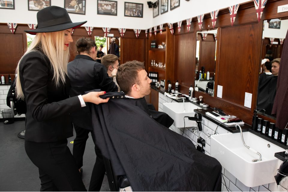 Nottilng Hill barber