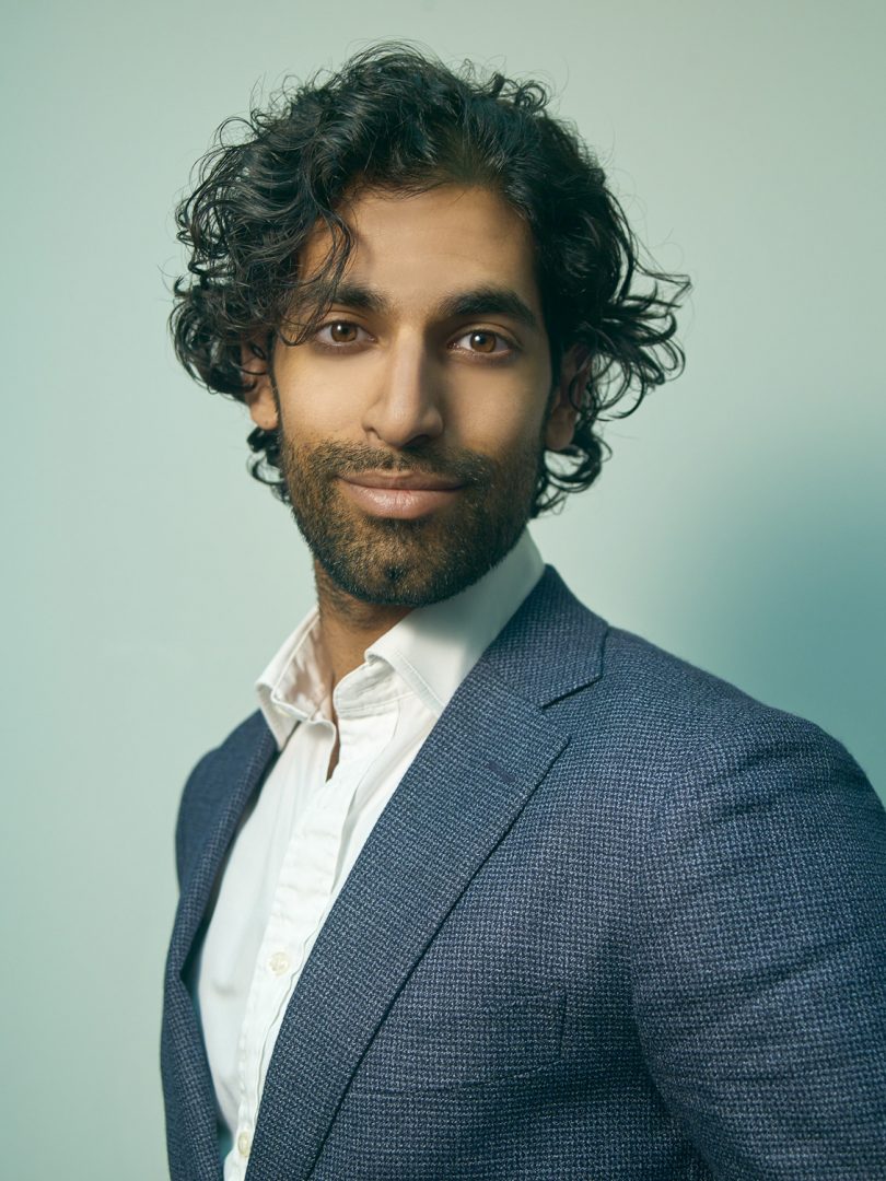 A short stubble beard with no lining out only tapering